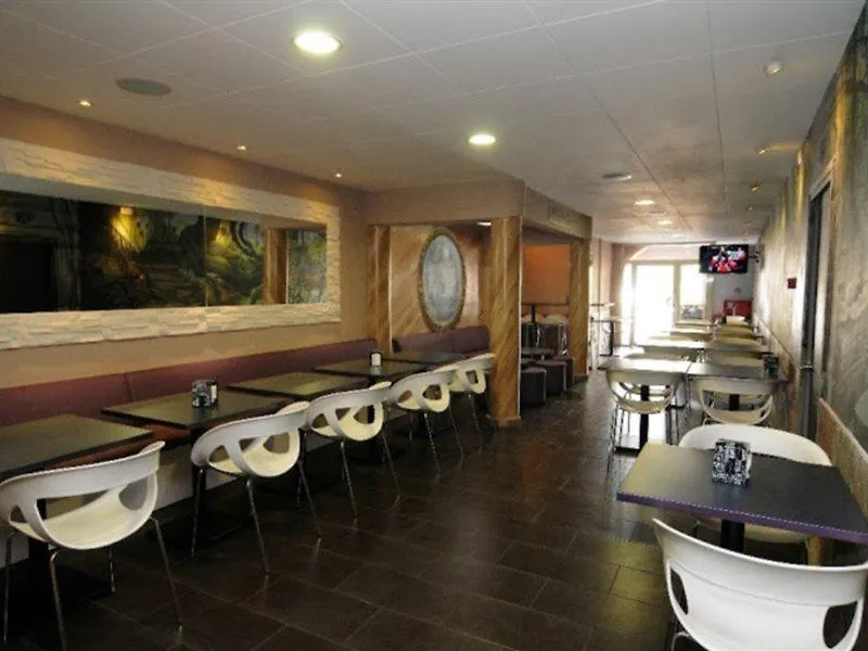 Guest house Hostal Miranda Blanes