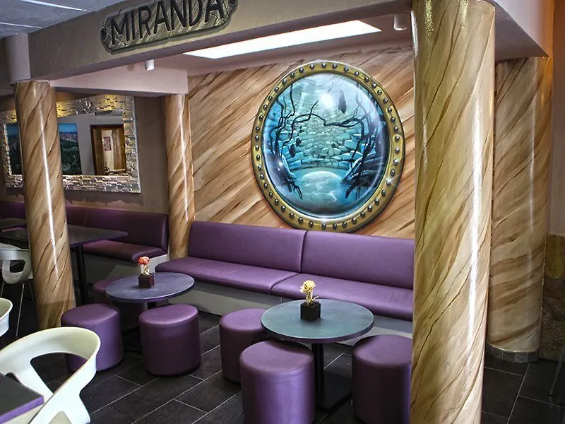 Hostal Miranda Blanes