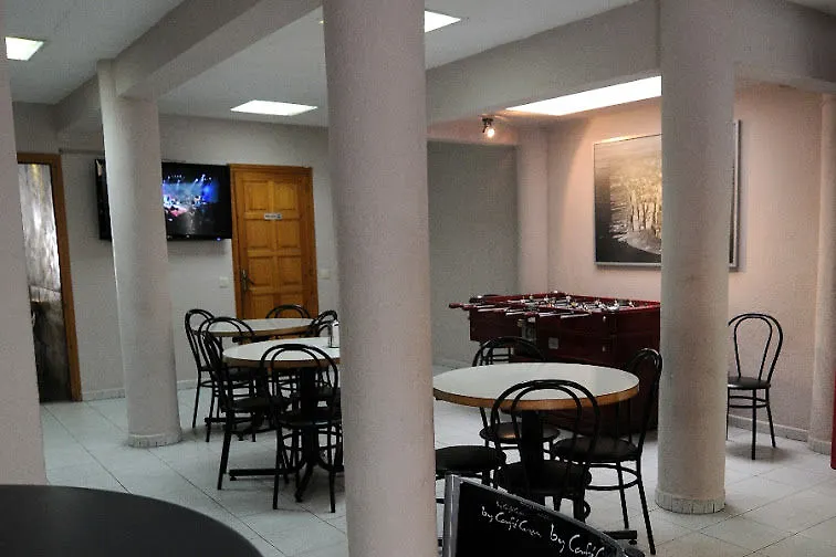 Hostal Miranda Blanes 2*,