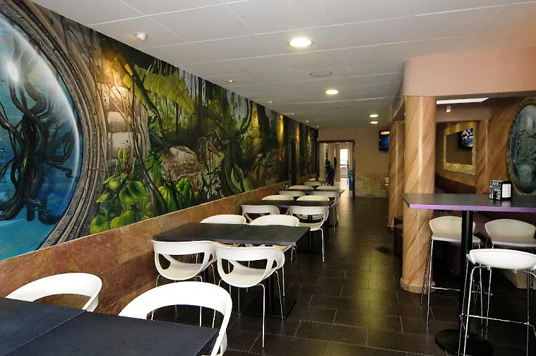 Pensión Hostal Miranda Blanes